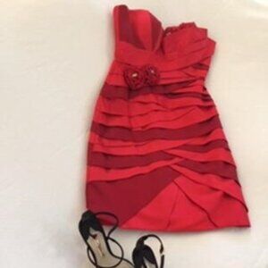 Stunning Red Strapless Party Cocktail Dress Size 4
